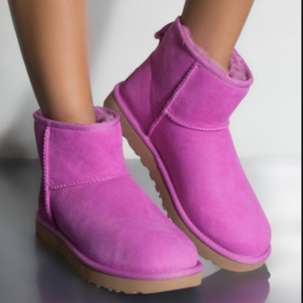UGG Classic II MINI boot in Magenta Rose SZ 7